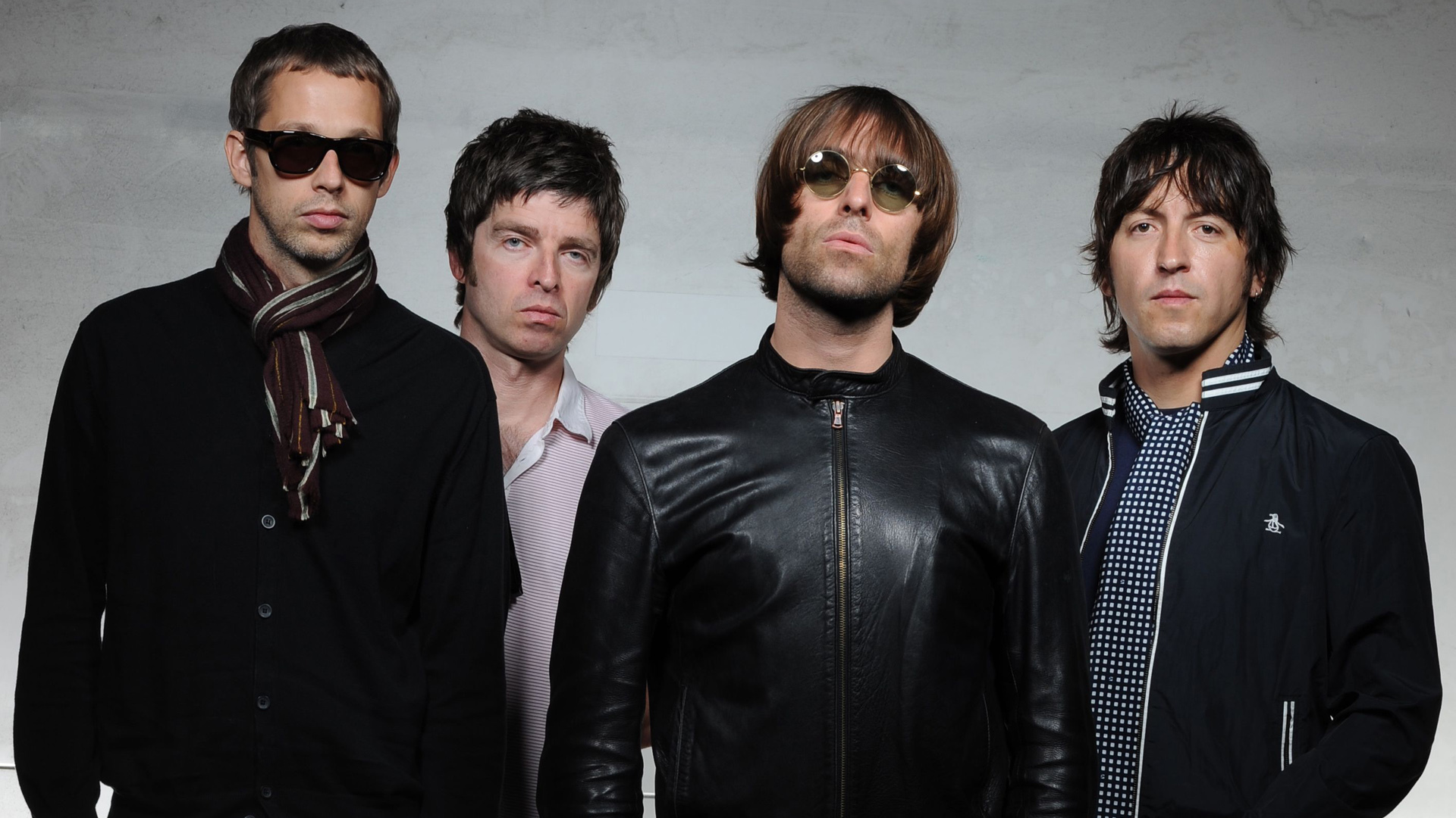 Oasis continue de tirer la tronche mais les promoteurs, eux, ont le sourire jusqu'aux oreilles.